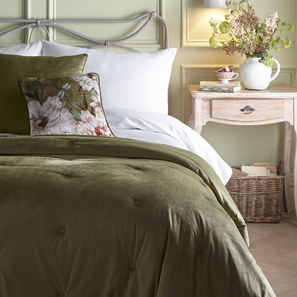 Appletree Heritage Austell Luxurious Soft Velvet Bedspread, Olive, 150 x 220 Cm