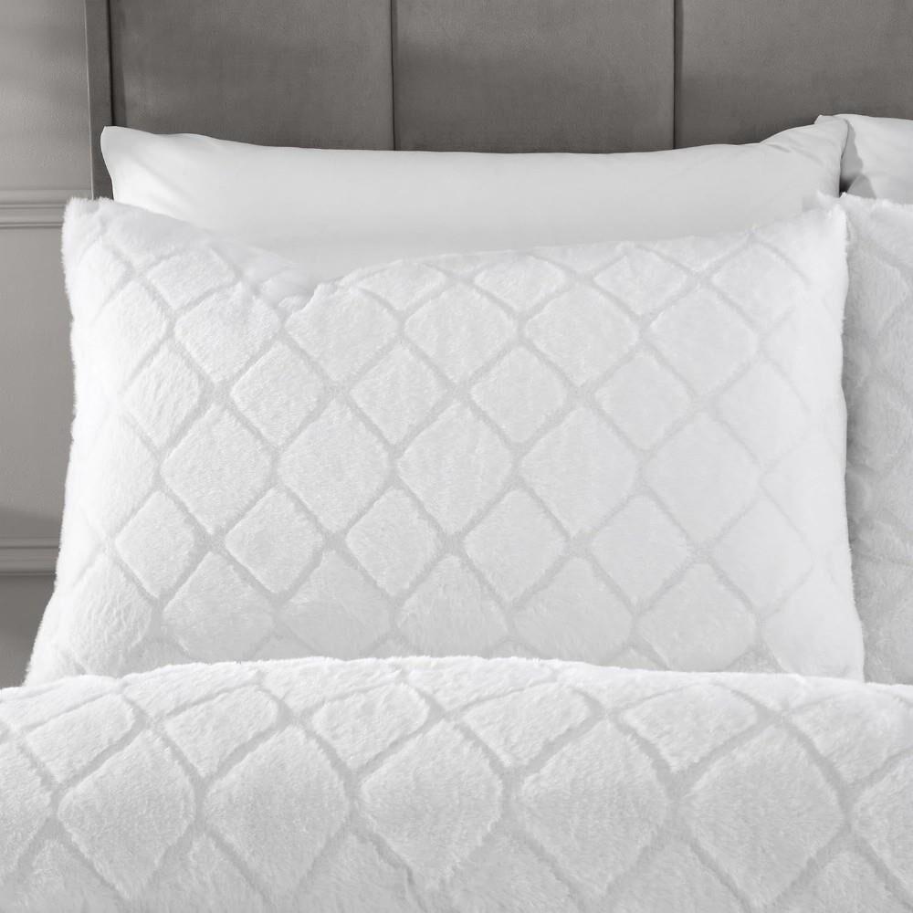 Catherine Lansfield Cosy Diamond Faux Fur Duvet Cover Set