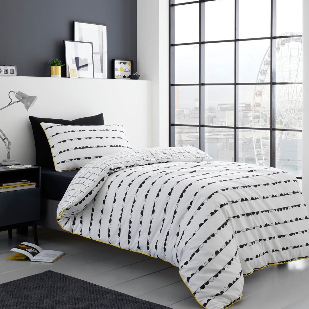 Fusion Eclipse Geometric Reversible Duvet Cover Set