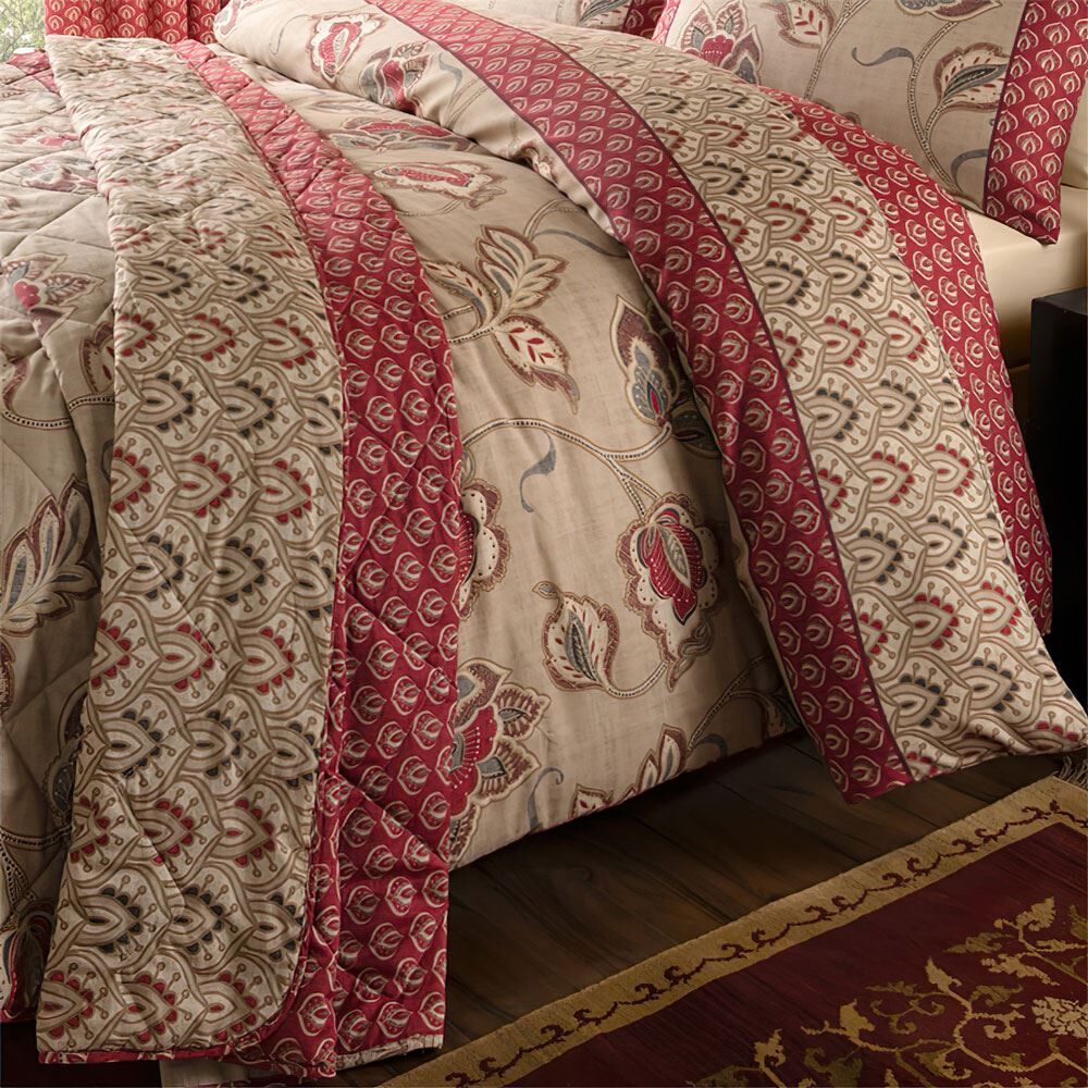 Catherine Lansfield Kashmir 200 Thread Count Cotton Rich Percale Quilted Bedspread, Multi, 200 x 200 Cm