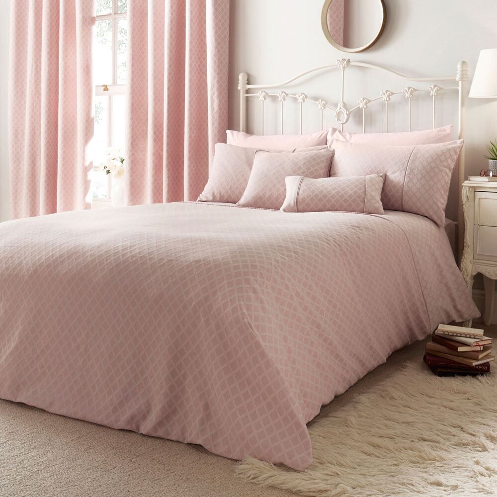 Dreams & Drapes Woven Croma Geometric Jacquard Duvet Cover Set