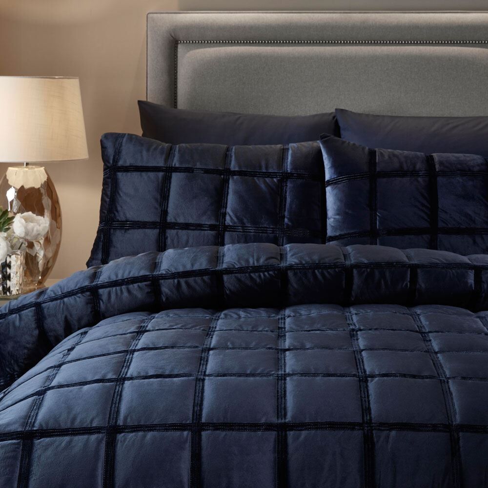 Soiree Brighton Square Velvet Duvet Cover Set