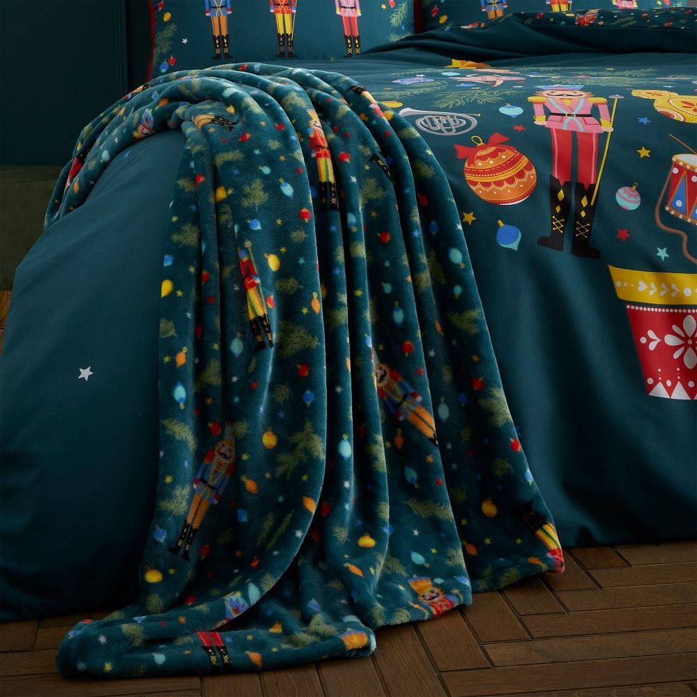Catherine Lansfield Christmas Nutcracker Fleece Throw, Green, 130 x 170 Cm