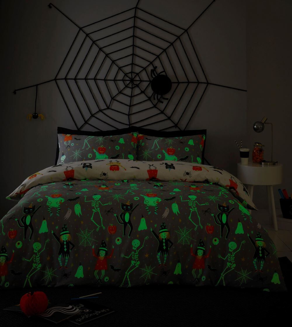 Bedlam Halloween Party Glow In The Dark Duvet Cover Set
