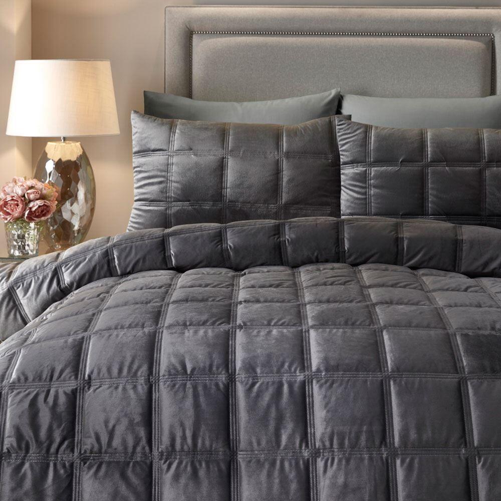 Soiree Brighton Square Velvet Duvet Cover Set