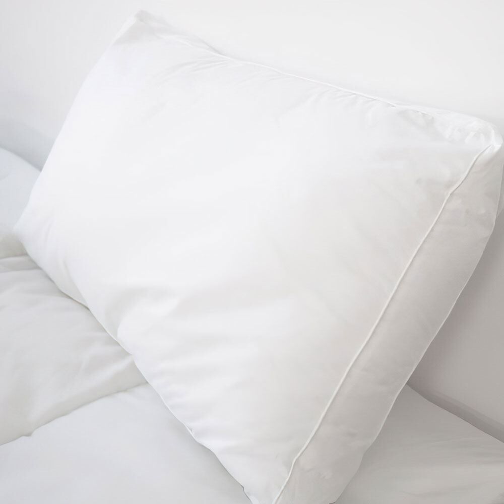 Catherine Lansfield Luxury Super Bounce Non-Allergenic Box Pillow