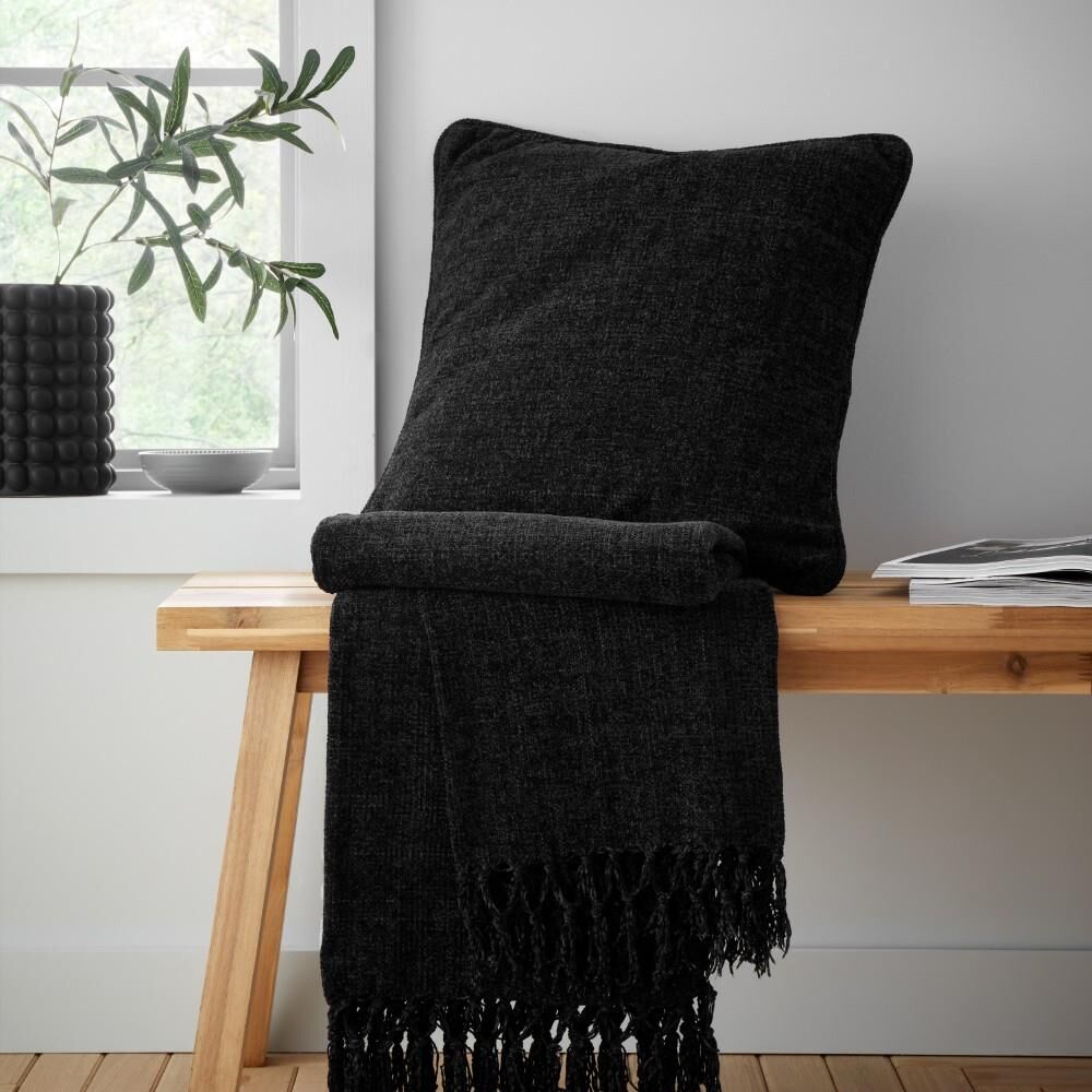 Catherine Lansfield Wilson Plain Chenille Tasselled Throw
