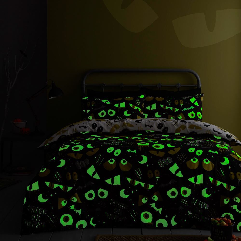 Bedlam Halloween Trick Or Treat Glow In The Dark Duvet Cover Set