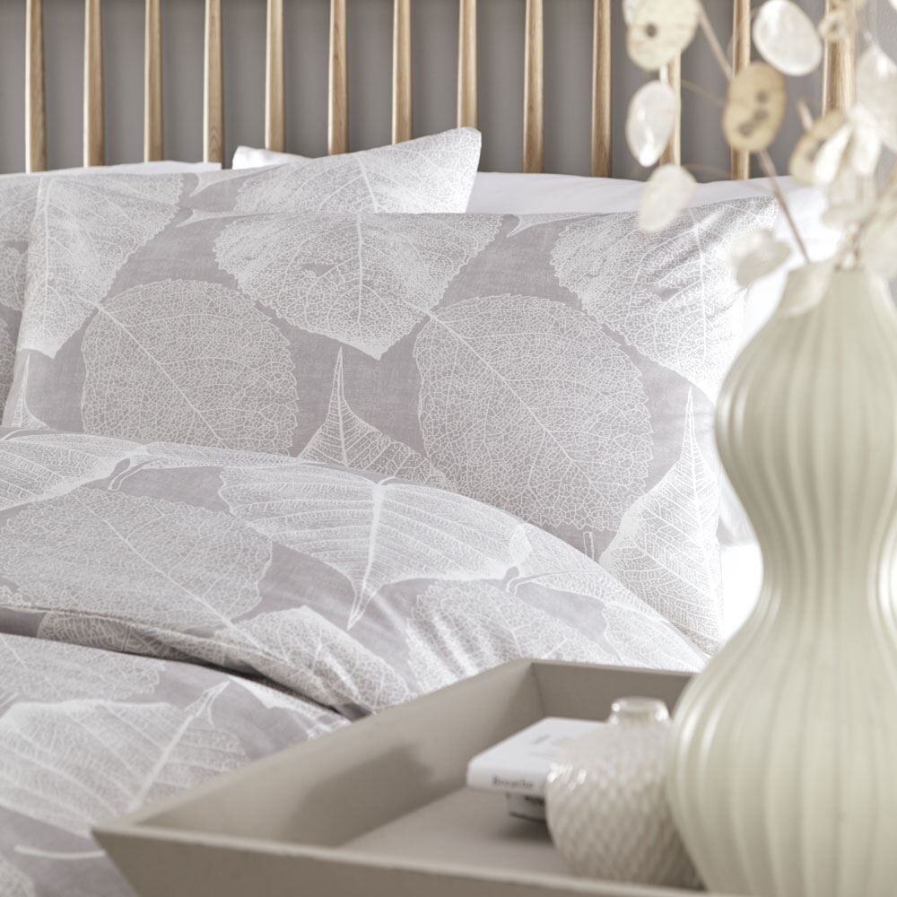 Drift Home Soren Leaf Print Reversible Eco-Friendly Duvet Cover Set
