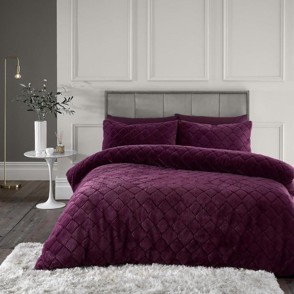 Catherine Lansfield Cosy Diamond Faux Fur Duvet Cover Set