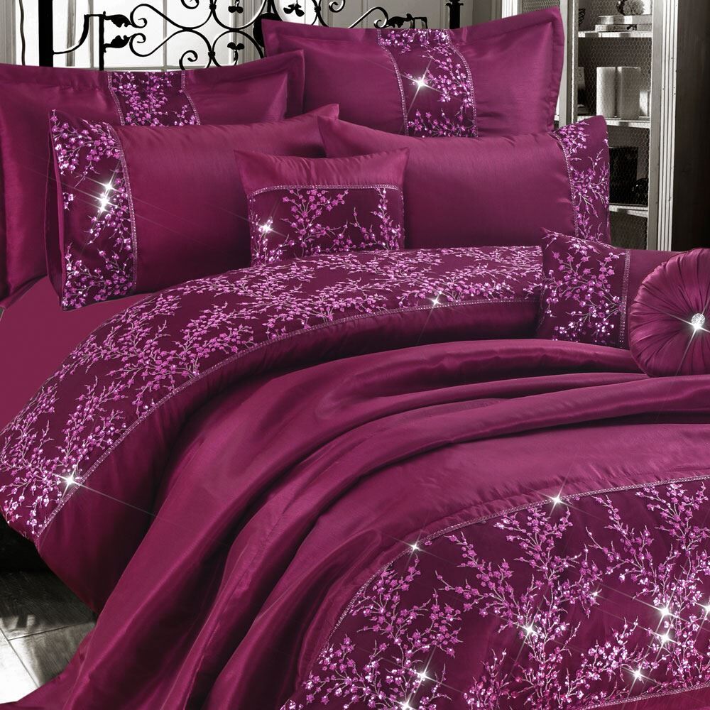 Night Zone Gigi Embroidered Throw And Pillowsham Set