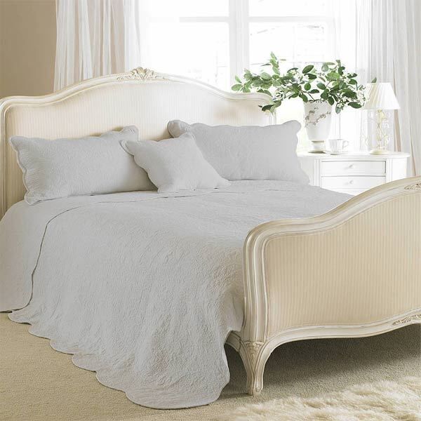 Paoletti Toulon Floral Woven 100% Cotton Quilted Bedspread, Grey, Single