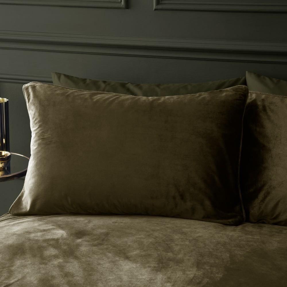 Catherine Lansfield Kingsley Soft Matt Velvet Duvet Cover Set