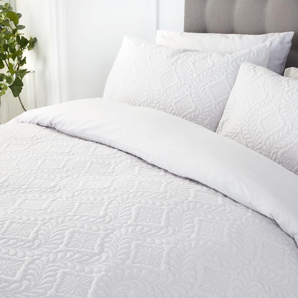 Serene Gianna Pinsonic Stitch Quilted Duvet Cover Set