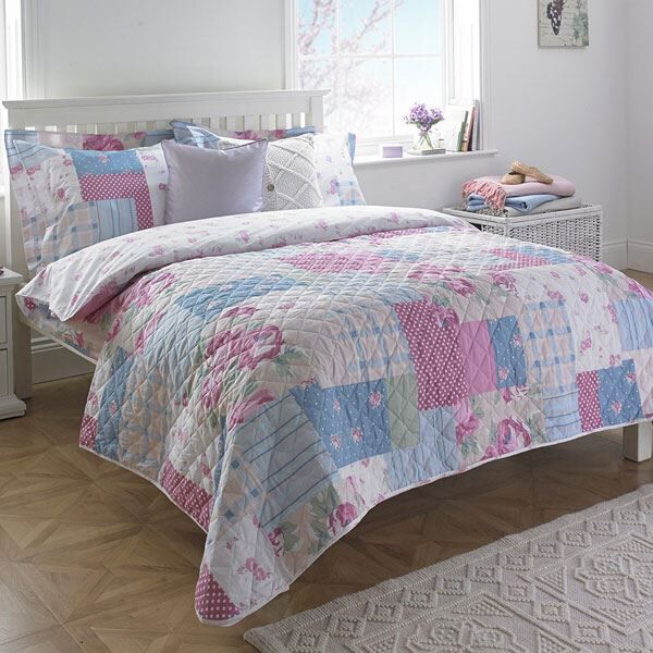 Paoletti Rosie Patchwork Print 100% Cotton 200 Thread Count Quilted Bedspread, 240 x 260 Cm