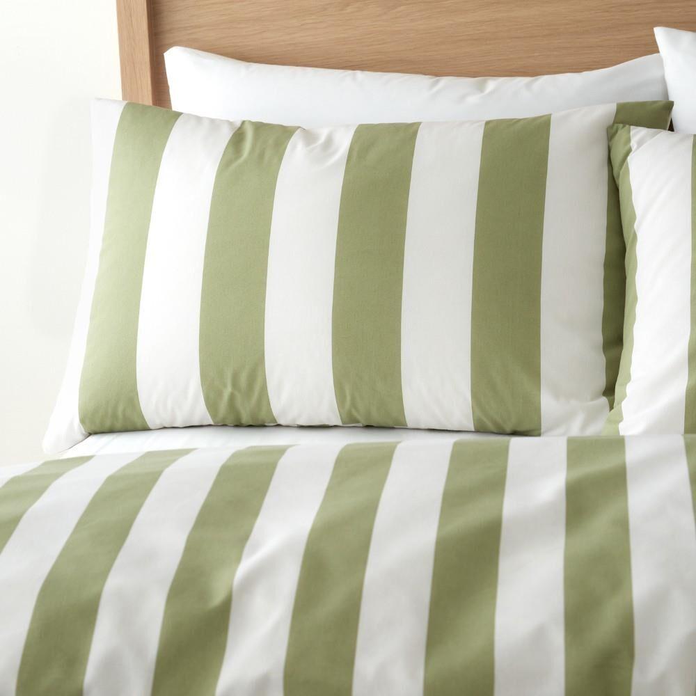 Catherine Lansfield Cove Stripe Reversible Duvet Cover Set