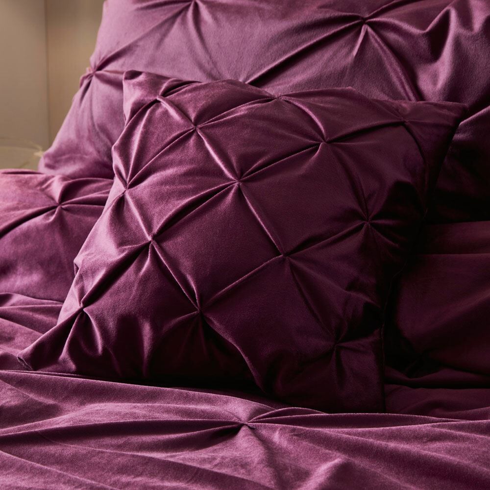 Soiree Mira Pinch Pleated Velvet Filled Cushion