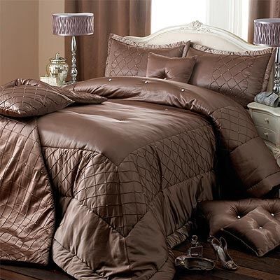 Elegance Bedroom Couture Cristal Duchess Satin Bedspread Set, 275 x 275 Cm